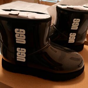 Ugg clear mini boot